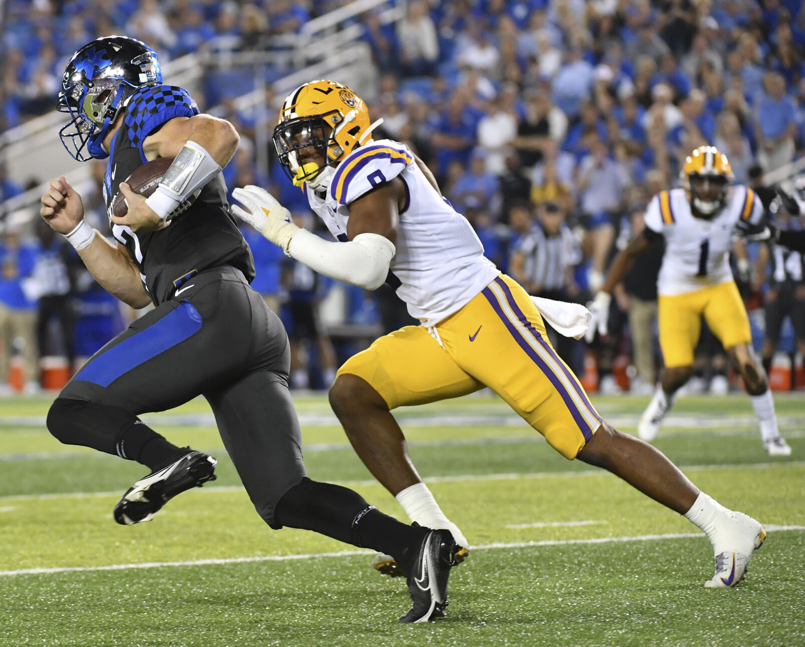 lsukentucky.101021 HS 2711.JPG